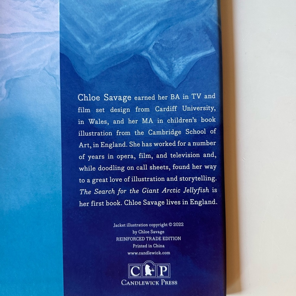 The Search for the Giant Arctic Jellyfish Book - Chloe Savage - Picture 8 of 9